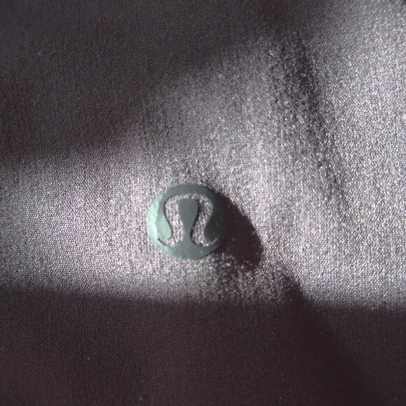 Lululemon Reveal Tight Lattice Paisley 6 in Boysenberry - Picture 10 of 14